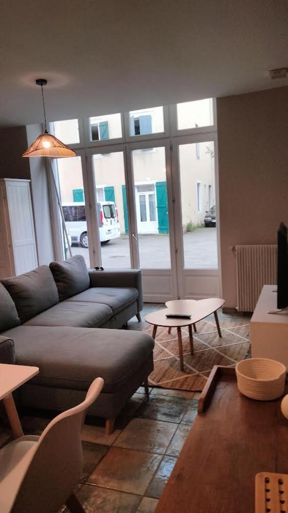 Chez Sabrina Lägenhet Oloron-Sainte-Marie Exteriör bild