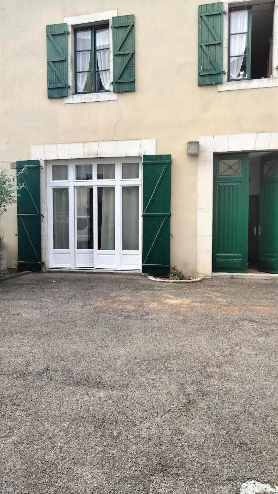 Chez Sabrina Lägenhet Oloron-Sainte-Marie Exteriör bild