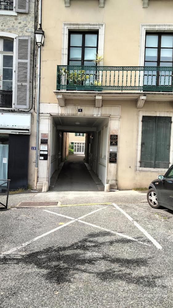 Chez Sabrina Lägenhet Oloron-Sainte-Marie Exteriör bild